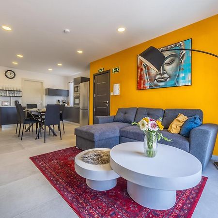 Sleek & Stylish 2Br Accommodation With Large Private Terrace - Close To Saint Julian'S & Tigne Shopping Mall Sliema Extérieur photo
