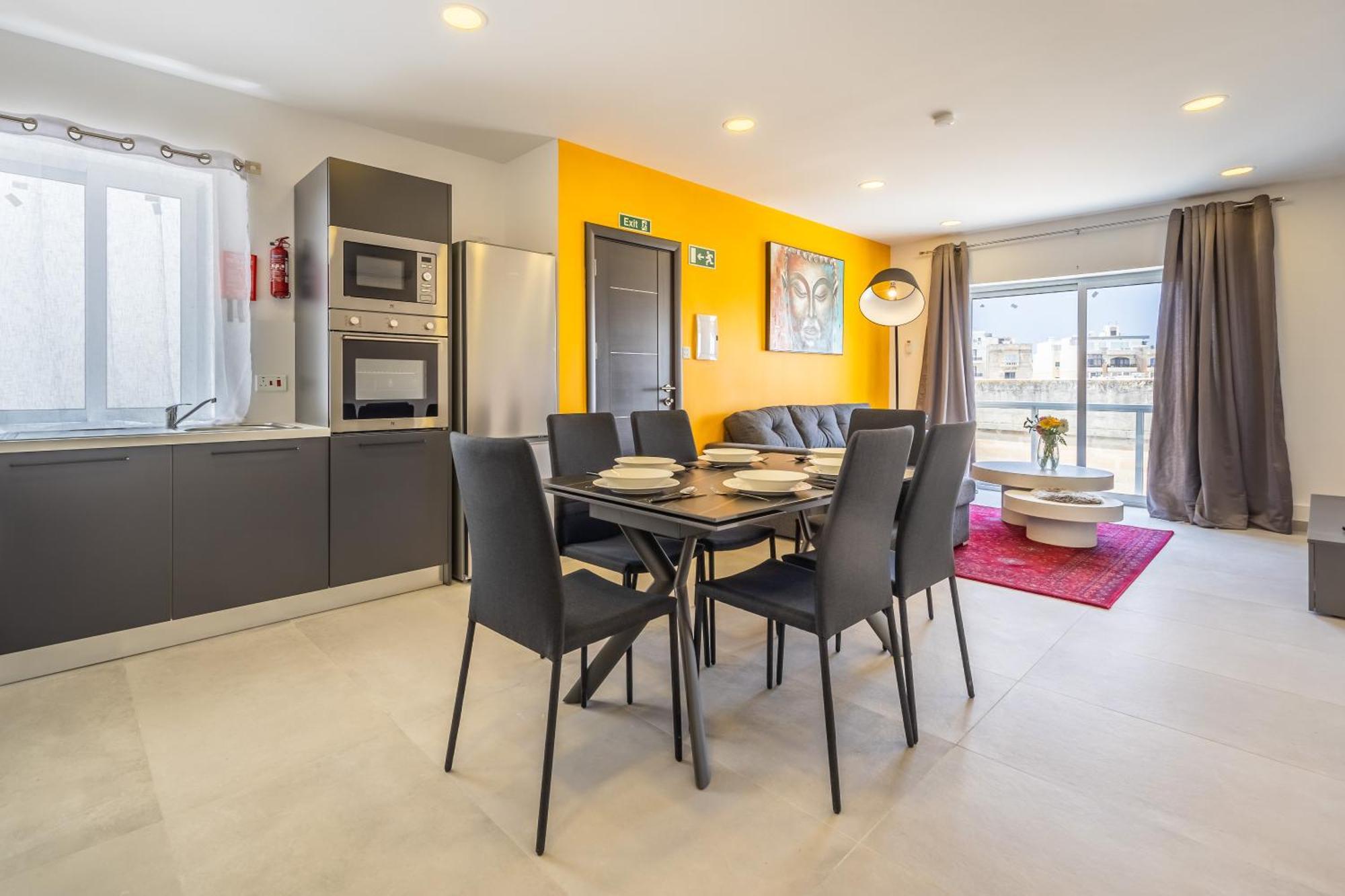 Sleek & Stylish 2Br Accommodation With Large Private Terrace - Close To Saint Julian'S & Tigne Shopping Mall Sliema Extérieur photo
